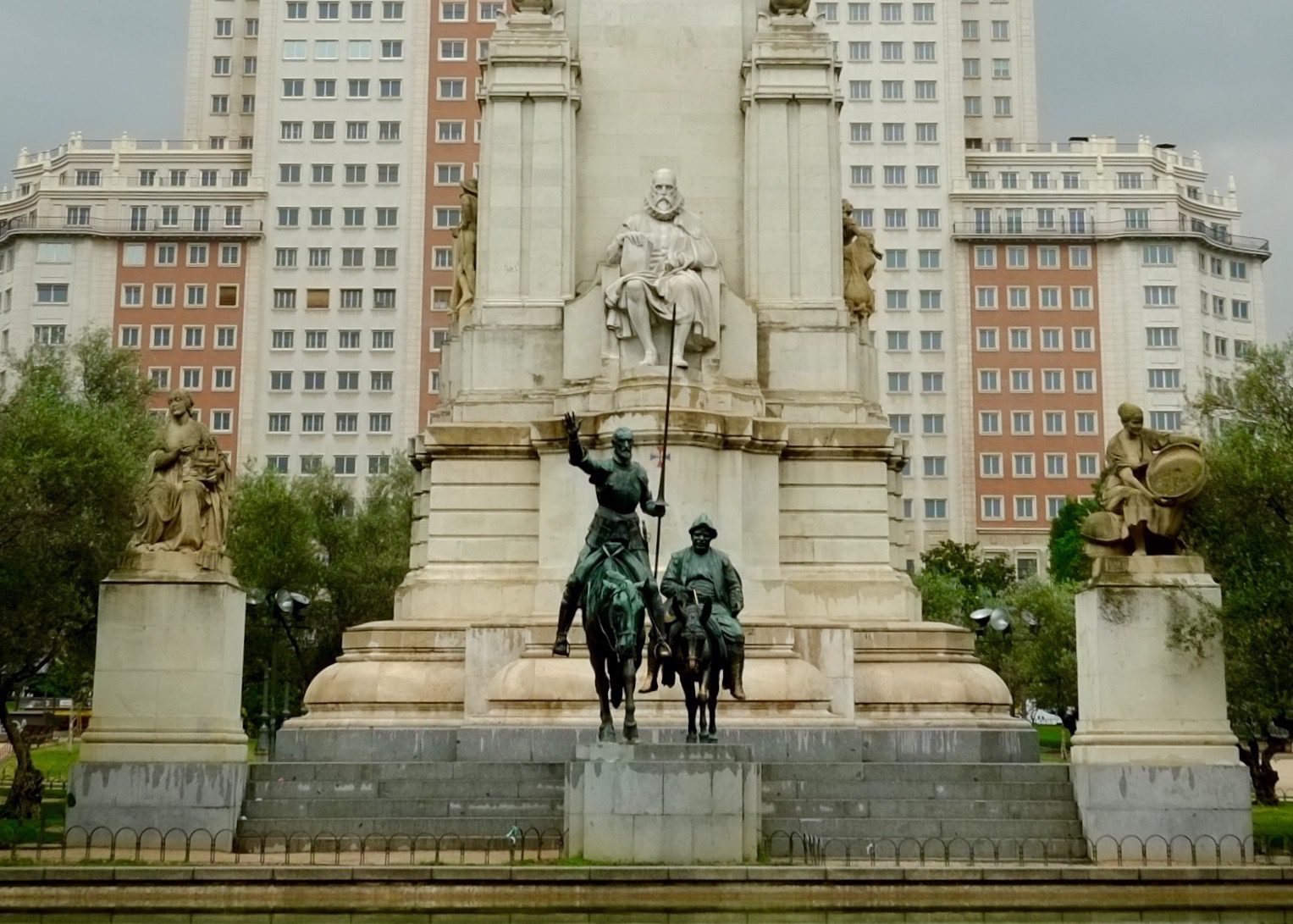 2015 06-11 Don Quixote, Sancho & Cervantes